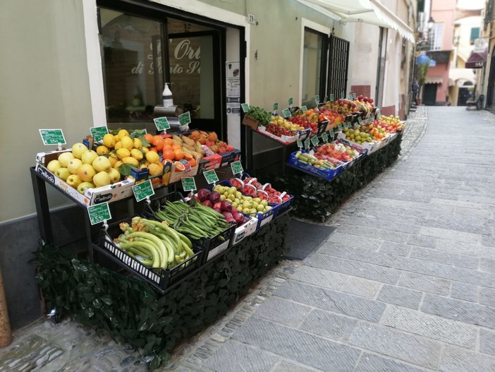 Un nuovo negozio di frutta e verdura per sfidare la pandemia. Apre 'L’Orto di Santo Stefano'