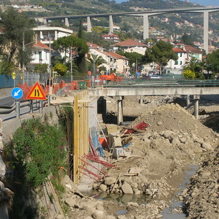 Bordighera: odori maleodoranti dal cantiere sul rio Borghetto, comitato di cittadini &quot;Siamo pronti a segnalare l'accaduto alla Procura&quot;