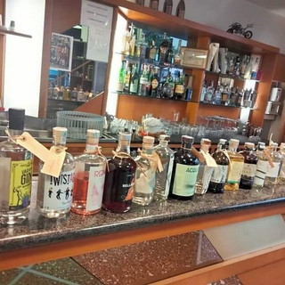 Albenga, torna “L’Italia del Gin”: il 16 luglio al Caffè Matteotti degustazione delle produzioni artigianali