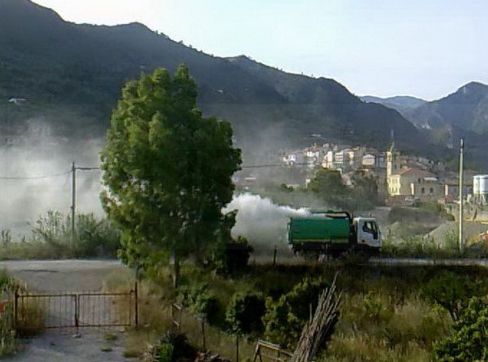 Ventimiglia: sostanza irrorata ieri nella zona del ponte di Bevera, la preoccupazione dei cittadini (Foto e Video)