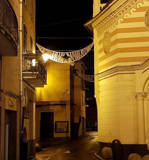 Sanremo: Fratelli d'Italia a Coldirodi nuovamente contro l'Amministrazione &quot;Luminarie ancora spente!&quot; (Foto)