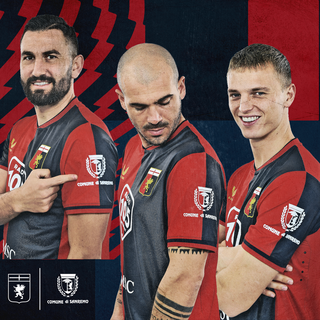 Il logo del Comune di Sanremo sulle maglie del Genoa durante la settimana del Festival