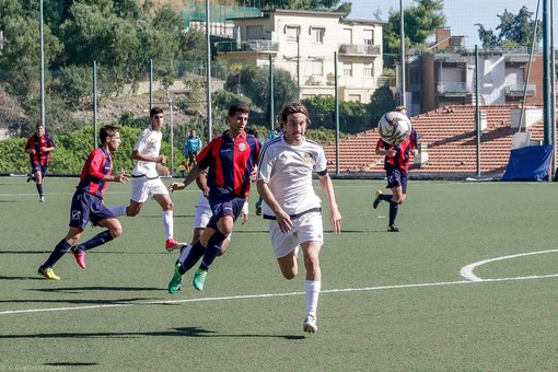 Luca Gambacorta, attaccante dell'Ospedaletti, grande prestazione con gol contro il Serra Riccò