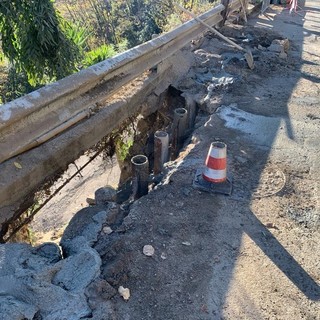 Sanremo: iniziati i lavori di 'palificazione' per sistemare strada Carrozzabile Verezzo (Foto)