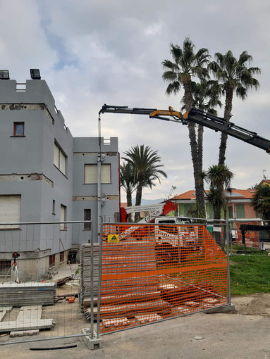 Bordighera: lavori di riqualificazione alle scuole Rodari dedicati ai piccoli e a Gianni Rodari, Ingenito &quot;Siamo orgogliosi&quot;