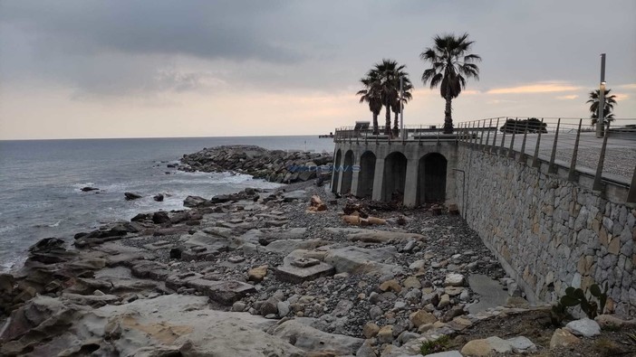 Bordighera, rotonda di Sant’Ampelio, Trucchi: &quot;Il Comune chiarisca sulla concessione degli spazi per il deposito delle cabine&quot;