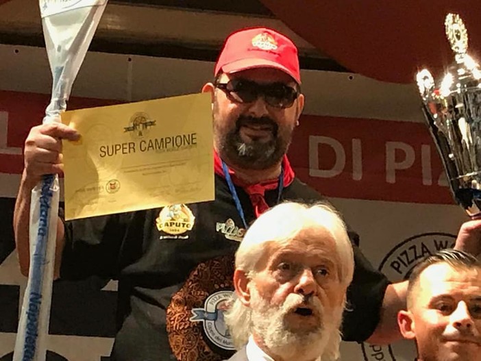 E' francese il campione del mondo dei pizzaioli: Laurent Raimondo vive e lavora a Mentone