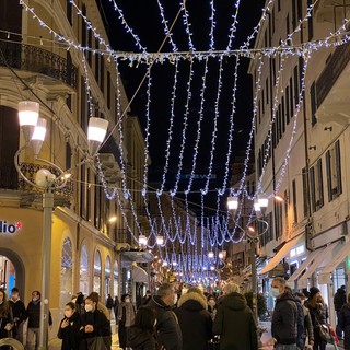 La neve frena un po' i turisti in riviera per l'Immacolata, ma a Capodanno Sanremo sarà strapiena