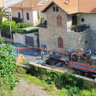 Diano Marina nuovamente senz'acqua fino a stasera: guasto in viale Torino e in arrivo l'autobotte (Foto)