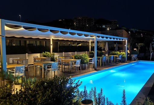 Ristorante 'L'Acciughina' a Santo Stefano al Mare: Un'oasi di eleganza informale e gusto raffinato