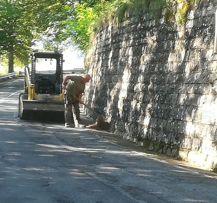 Proseguono velocemente i lavori sulla Strada Provinciale tra Colle d'Oggia e Montalto-Carpasio (Foto)