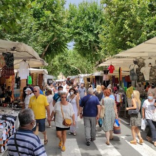 Ventimiglia: Confesercenti &quot;Il mercato del venerdì' è un evento eccezionale e servono interventi su viabilità e parcheggi