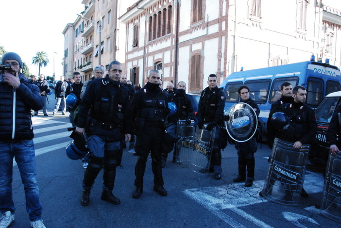 Imperia: due giorni e mezzo di manifestazioni: il plauso del Silp di Imperia per gli agenti impegnati