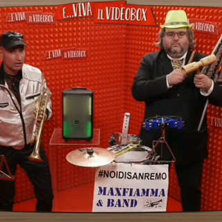 La 'MaxFiamma Band' con la canzone 'Noi di Sanremo' questa mattina a 'E... viva il Videobox'