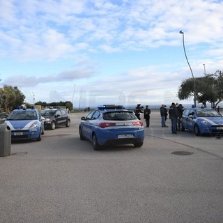 Sanremo: sparuto gruppo di manifestanti in Pian di Nave per dire no al 'Green Pass' (Foto)