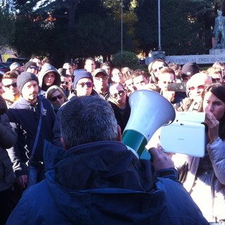 Imperia: in corso l'incontro tra i manifestanti ed il Prefetto mentre il Questore conferma le sanzioni per i blocchi stradali