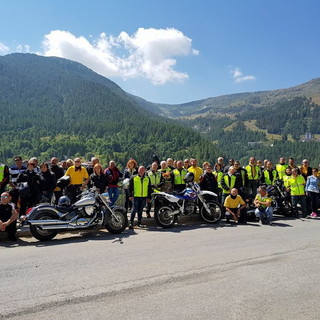 L'augurio del motoclub 'Motorday CC' di Imperia alla riapertura della stazione sciistica di Monesi