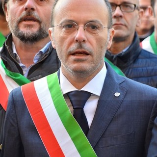 Imperia, due novità deliberate in Giunta: incentivi per premiare il merito e 6 agenti a tempo determinato per l'estate