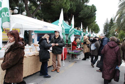 Sanremo: domenica prossima in occasione dei 'Carri fioriti' anche il 'Mercatino dei prodotti agricoli'