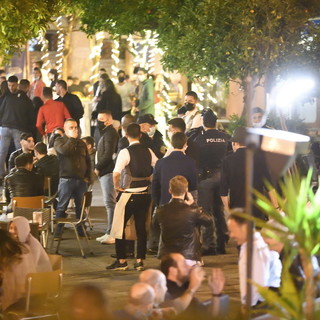 Sanremo: prima serata dell'ordinanza anti assembramenti in tranquillità per il centro della movida (Foto)