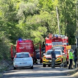 Ventimiglia: auto dell'Istituto Geografico Militare in un burrone sul Grammondo, 4 uomini all'interno e mobilitazione di soccorsi (Foto e Video)