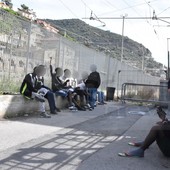 Ventimiglia: calano ancora gli arrivi dei migranti alla Caritas ma aumenta il numero degli afgani