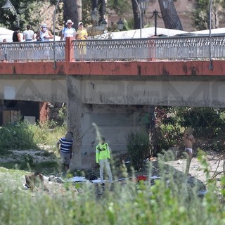 Ventimiglia: foto segnaletiche alle forze dell'ordine per rintracciare i 32 migranti tunisini fuggiti dal Molise