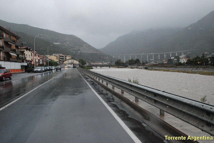 Nelle prossime ore torna il maltempo: prorogata fino alle 18 l'Allerta nella nostra provincia, i comuni annunciano la chiusura delle scuole