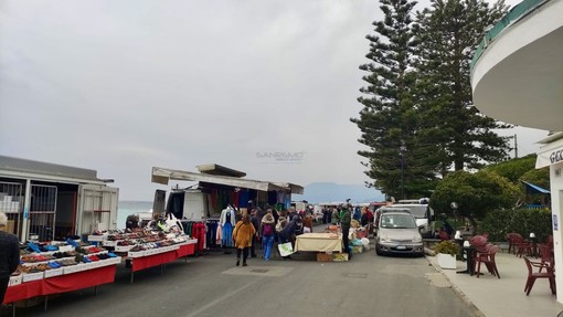 Bordighera: lavori sul lungomare Argentina, banchi degli agricoltori spostati verso Ponente