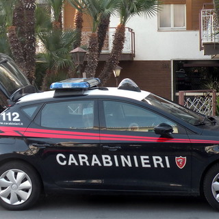 Ventimiglia: ubriaco fradicio disturba i clienti di un supermercato, arrestato dai Carabinieri