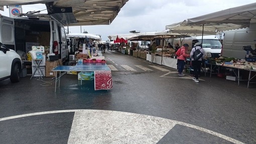 Bordighera sostiene le attività mercatali: diminuito il canone di occupazione del suolo pubblico