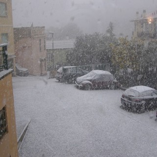 Maltempo in arrivo: tra lunedì e giovedì piogge intense e neve in montagna