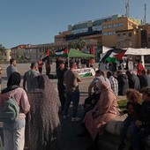 Le immagini da piazza Colombo (foto Erika Bonazinga)