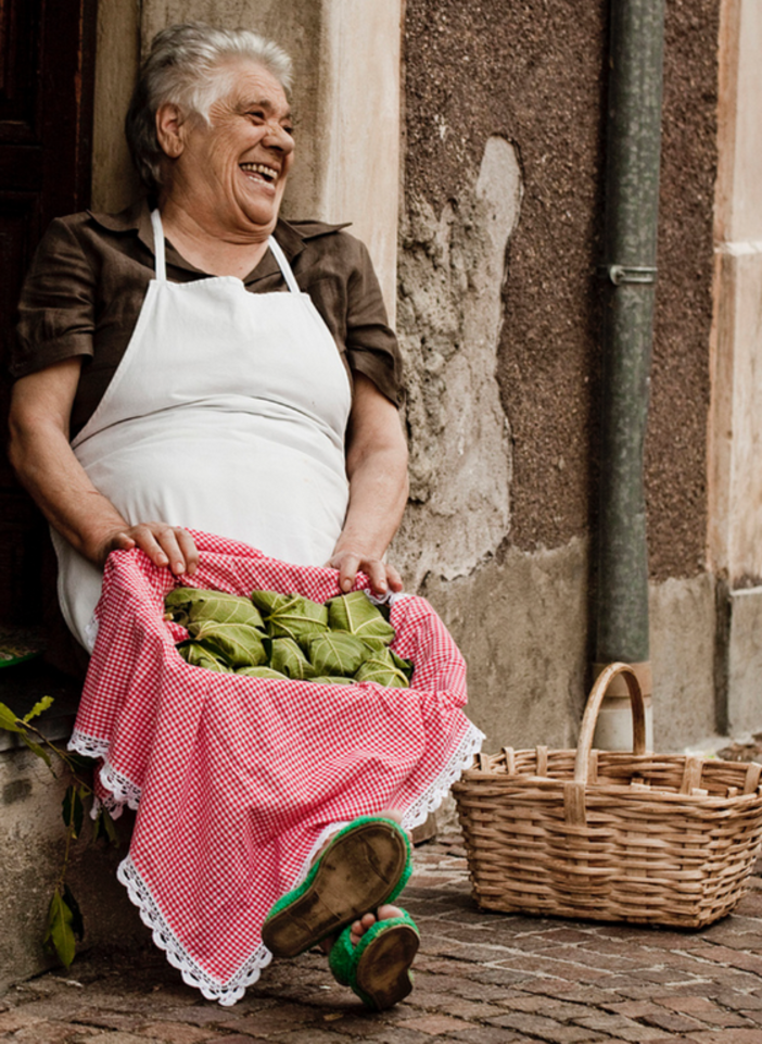 La mostra fotografica Liguritudine fa tappa alla festa di San Giovanni ad Imperia Oneglia