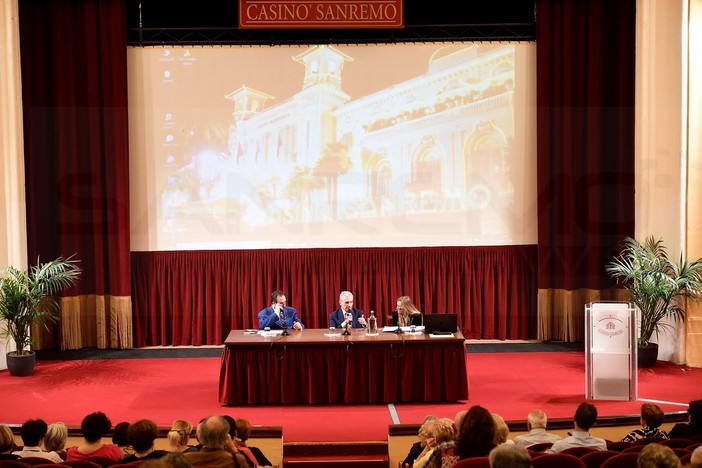 Sanremo: venerdì prossimo con il nuovo libro di Franco Forte via alla stagione autunnale dei 'Martedì Letterari'