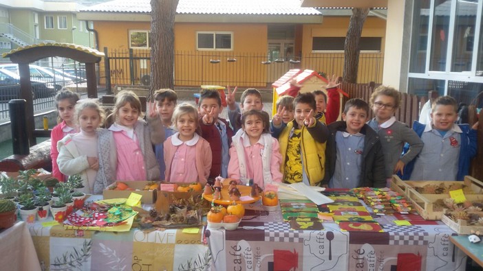Ventimiglia: alla Scuola dell’Infanzia di Roverino ha aperto il Mercatino d'Autunno (Foto)