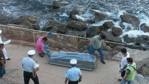 E' un 67enne di Roma ma originario di Imperia l'uomo morto ieri di fronte alla spiaggia 'Buraxen'