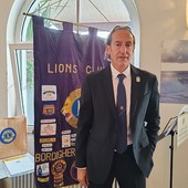 Il Lions Club Bordighera Capo Nero Host aiuta una famiglia in difficoltà