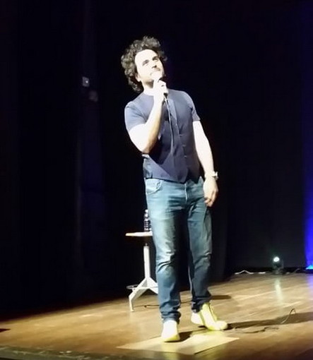 Pieve di Teco: divertente serata con Marco ‘Baz’ Bazzoni al Teatro Salvini per la rassegna &quot;Ridere al Salvini&quot; (Foto e Video)