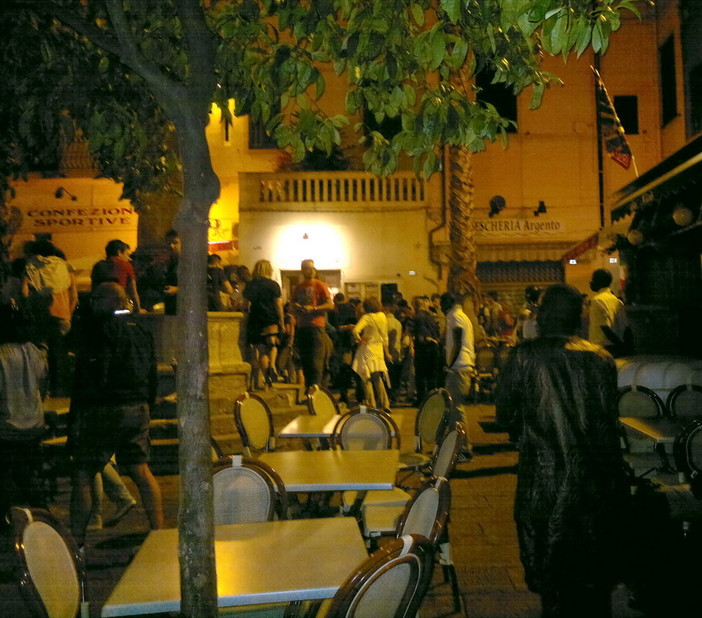Sanremo: riunione per i dehor annuali ma intanto cresce la preoccupazione per piazza Bresca