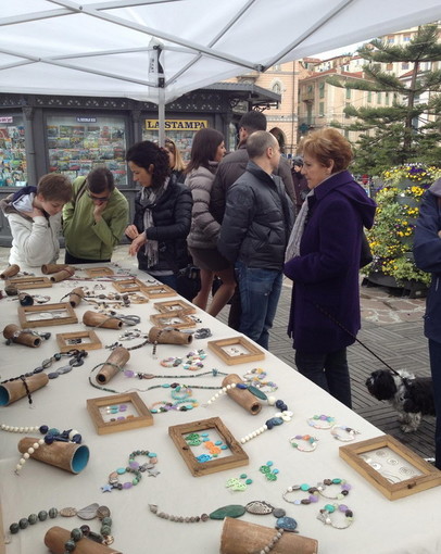 Sanremo: torna domani in piazza Colombo il mercato di prodotti artigianali 'Prato delle Meraviglie'