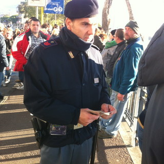 Imperia: solo in 70 di fronte al Comune questa mattina, la protesta dei 'forconi' sembra ridimensionata, i manifestanti vengono identificati