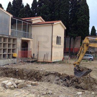 Diano Marina: iniziati i lavori al Cimitero, Za: &quot;Circa 150 nuovi loculi e un campo di inumazione in terra. L'intervento terminerà entro fine anno&quot;