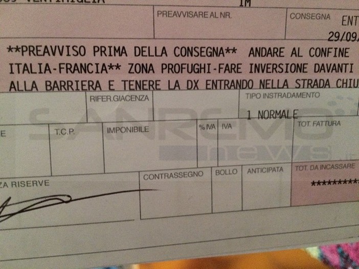 Ventimiglia: il paradosso del presidio 'No Border', se inviate un pacco a 'Piazzale de Gasperi, Zona Profughi' arriva regolarmente!