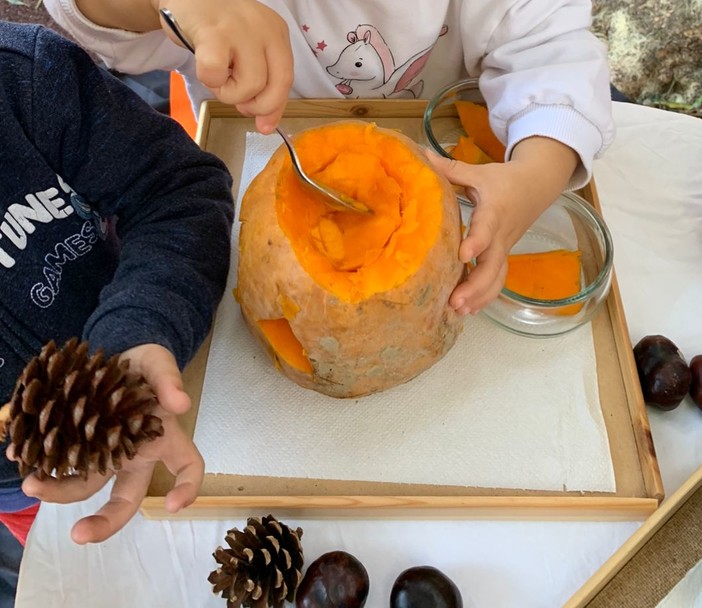 Sanremo: i bambini della 'Nuvola' con le 'mani in pasta' in occasione della festa di Halloween (Foto)