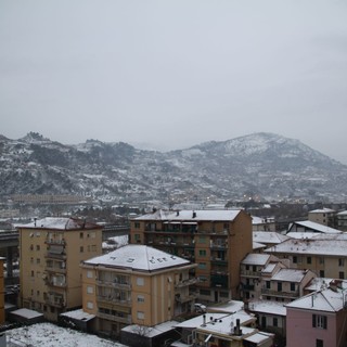 Ventimiglia ancora una volta la città costiera più colpita dalla neve: sono scesi 20 centimetri (Foto)