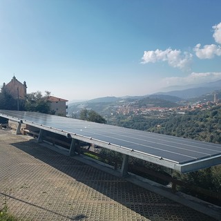 Terzorio: riaperto con tanto di pannelli fotovoltaici il parcheggio sopra il centro sociale (Foto)