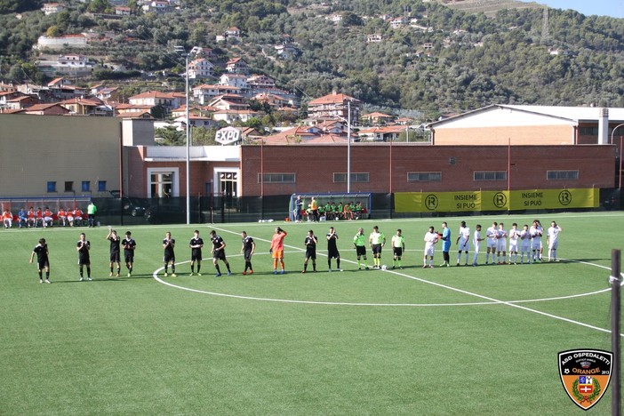 Calcio, Eccellenza. L’Ospedaletti cade 3-1 sul campo del Genova Calcio, di Martelli la rete orange