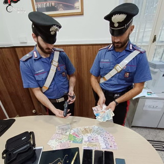 Imperia: rinvenuti dai Carabinieri gioielli, telefoni ed altro. Ecco come poterli recuperare (Foto)