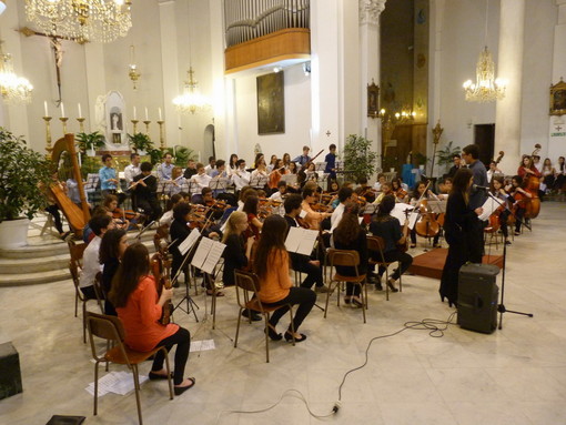 Sanremo: domenica al Teatro del Casinò concerto dell'Orchestra Giovanile Regionale Ligure